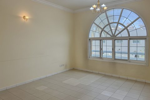 Villa à Al Rashidiya, Dubai, 3 chambres, 275.27 m², № 145731