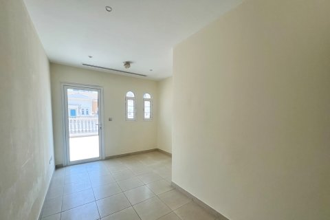 Townhouse in Jumeirah Village Triangle, Dubai 2 bedrooms, 180.05 sq.m. № 145717 - photo 9