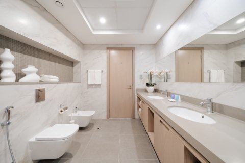 Снять в аренду квартиру в Аль-Сатве, Дубай: 2 спальни, 163м², № 145762 - фото 9