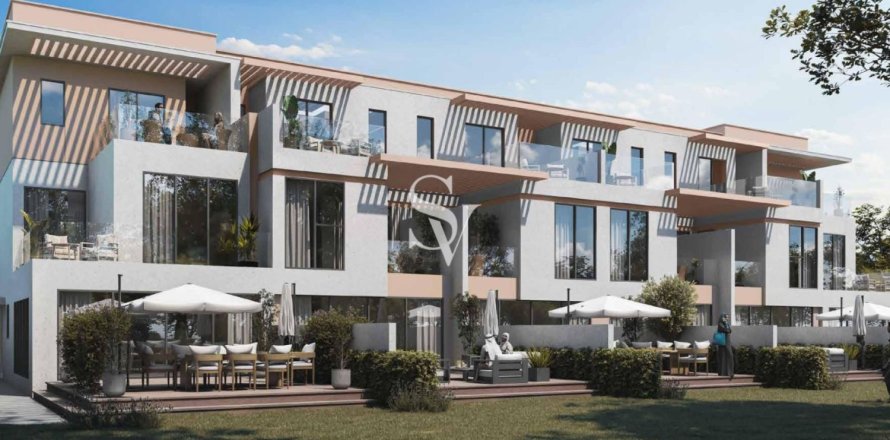Townhouse in Dubai Land, Dubai 5 bedrooms, 144 sq.m. № 89886