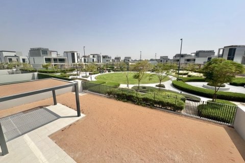 Townhouse in Arabian Ranches 3, Dubai 5 bedrooms, 548.69 sq.m. № 145775 - photo 20