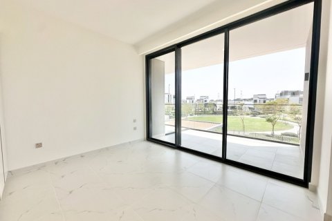 Townhouse in Arabian Ranches 3, Dubai 5 bedrooms, 548.69 sq.m. № 145775 - photo 3