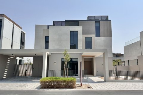 Townhouse in Arabian Ranches 3, Dubai 5 bedrooms, 548.69 sq.m. № 145775 - photo 22