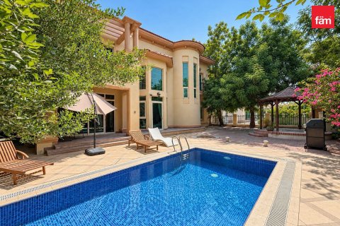 Villa in Jumeirah Islands, Dubai 4 bedrooms, 934.9 sq.m. № 143663