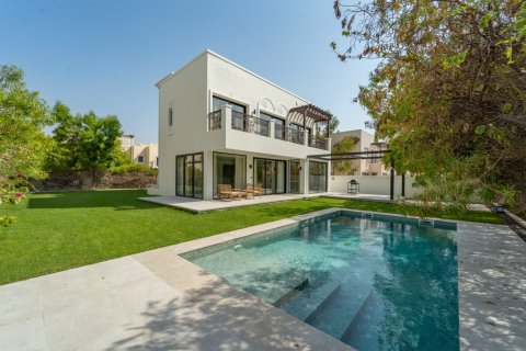 Villa in Jumeirah Village Triangle, Dubai 5 bedrooms, 316 sq.m. № 143642