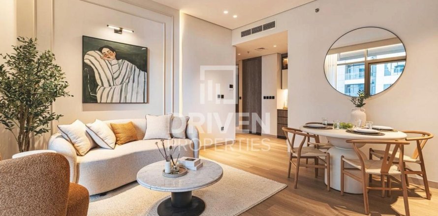 Appartement à Business Bay, Dubai, 1 chambre, 80.64 m², № 144776