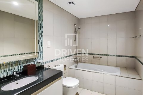 Apartment in Damac Heights, Dubai Marina, Dubai 3 bedrooms, 180.98 sq.m. № 145249 - photo 12