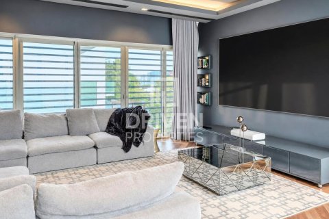 Villa in District One, Mohammed Bin Rashid City, Dubai 5 bedrooms, 804.26 sq.m. № 144908 - photo 11