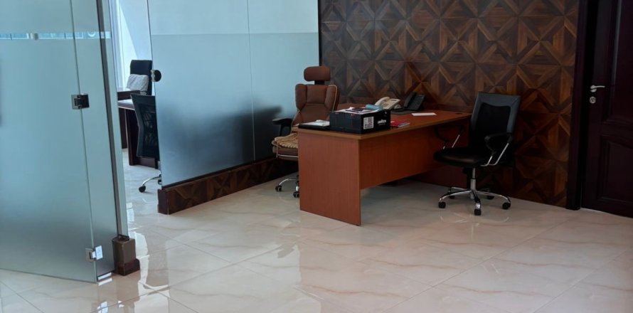Office in Business Bay, Dubai 129.6 sq.m. № 143830