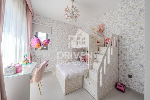 Villa en Sun, Arabian Ranches 3, Dubai, 4 dormitorios, 247.21 m², № 144975 - foto 9