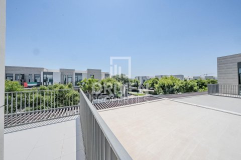 Villa en Sun, Arabian Ranches 3, Dubai, 4 dormitorios, 247.21 m², № 144975 - foto 22