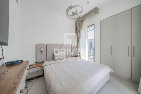 Villa en Sun, Arabian Ranches 3, Dubai, 4 dormitorios, 247.21 m², № 144975 - foto 5