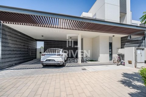 Villa en Sun, Arabian Ranches 3, Dubai, 4 dormitorios, 247.21 m², № 144975 - foto 18