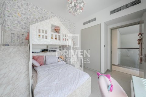 Villa en Sun, Arabian Ranches 3, Dubai, 4 dormitorios, 247.21 m², № 144975 - foto 8