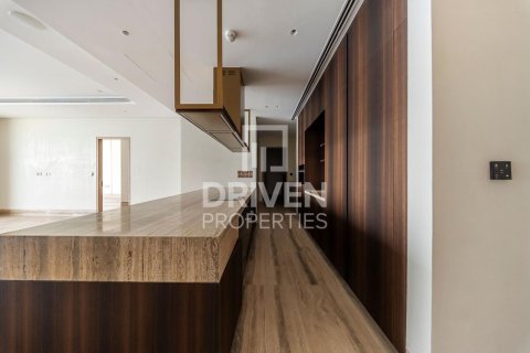 Apartment in The Crescent, Palm Jumeirah, Dubai 2 bedrooms, 205.22 sq.m. № 145195 - photo 7