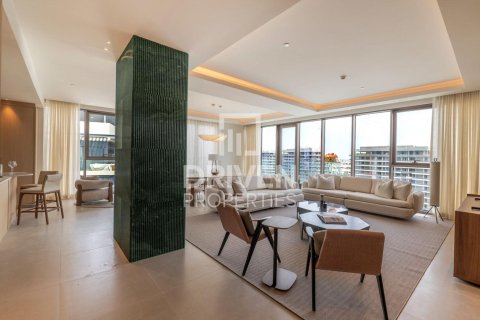 Apartamento en Al Wasl, Dubai, 3 dormitorios, 194.17 m², № 144264