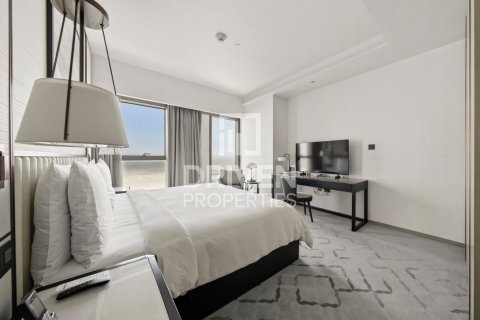 Снять в аренду квартиру в Address Harbour Point, Dubai Creek Harbour (The Lagoons), Дубай: 2 спальни, 102.01м², № 145356 - фото 8
