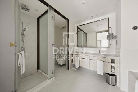 Снять в аренду квартиру в Address Harbour Point, Dubai Creek Harbour (The Lagoons), Дубай: 2 спальни, 102.01м², № 145356 - фото 10