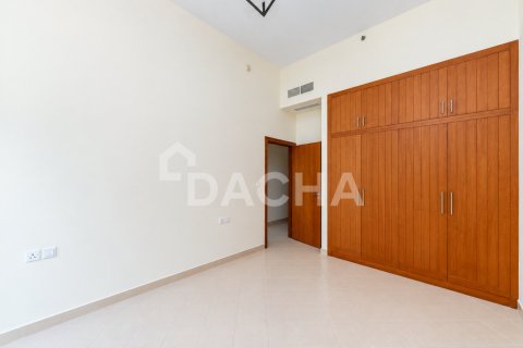 Apartamento en Golf Towers, The Views, Dubai, 2 dormitorios, 234 m², № 143503 - foto 14