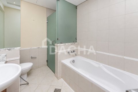 Apartamento en Golf Towers, The Views, Dubai, 2 dormitorios, 234 m², № 143503 - foto 18