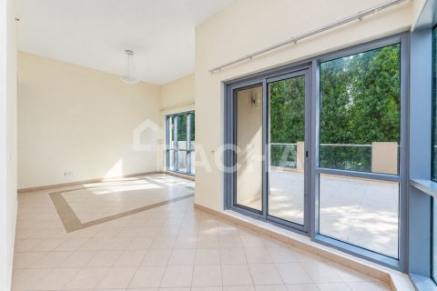 Apartamento en Golf Towers, The Views, Dubai, 2 dormitorios, 234 m², № 143503 - foto 5