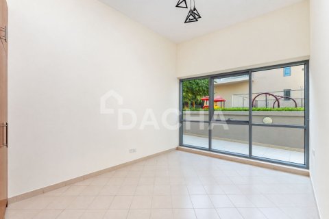 Apartamento en Golf Towers, The Views, Dubai, 2 dormitorios, 234 m², № 143503 - foto 13