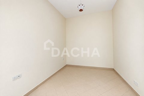 Apartamento en Golf Towers, The Views, Dubai, 2 dormitorios, 234 m², № 143503 - foto 11