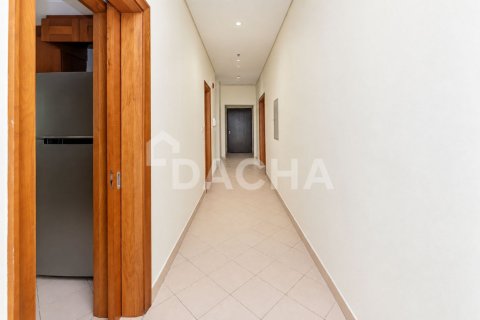 Apartamento en Golf Towers, The Views, Dubai, 2 dormitorios, 234 m², № 143503 - foto 9