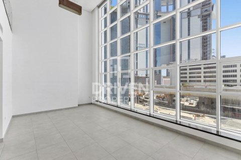 Duplex à Marina Arcade Tower, Dubai Marina, Dubai, 1 chambre, 155.98 m², № 145368 - photo 4