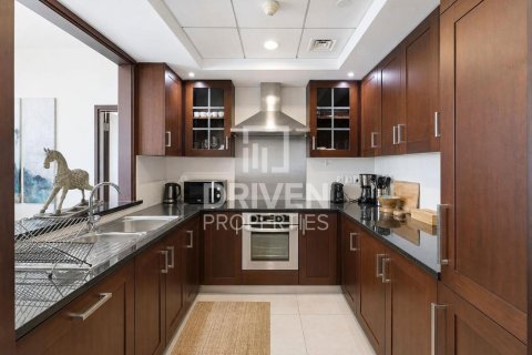 Снять в аренду квартиру в 29 Burj Boulevard, Даунтаун Дубай (Даунтаун Бурдж Дубай), Дубай: 1 спальня, 74.23м², № 145053 - фото 9
