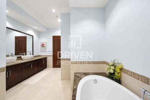 Dúplex en The Fairmont Palm Residences, Palm Jumeirah, Dubai, 3 dormitorios, 636.29 m², № 144382 - foto 26