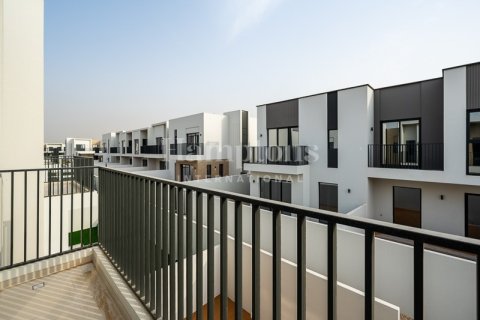 Villa à Dubai South (Dubai World Central), Dubai, 3 chambres, 141.02675400 m², № 143902 - photo 8