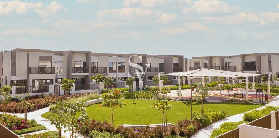 Maison de ville à Dubai, 3 chambres, 164 m², № 121747