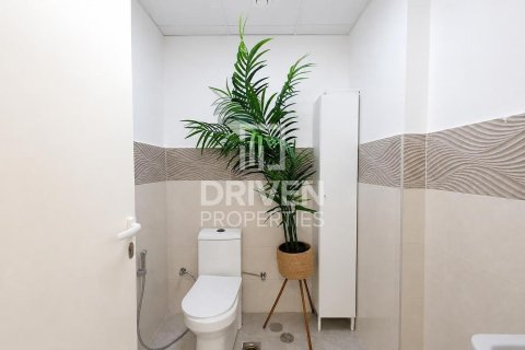 Снять в аренду магазин в Аль-Сатве, Дубай: 64.38м², № 145657 - фото 10