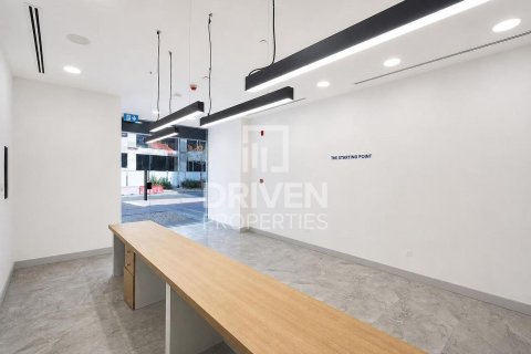 Снять в аренду магазин в Аль-Сатве, Дубай: 64.38м², № 145657 - фото 7