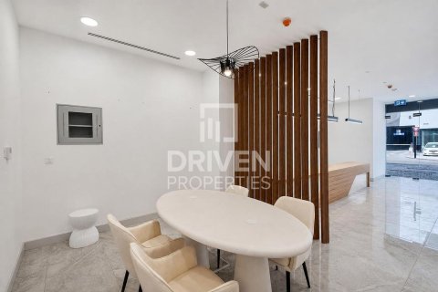 Снять в аренду магазин в Аль-Сатве, Дубай: 64.38м², № 145657 - фото 4