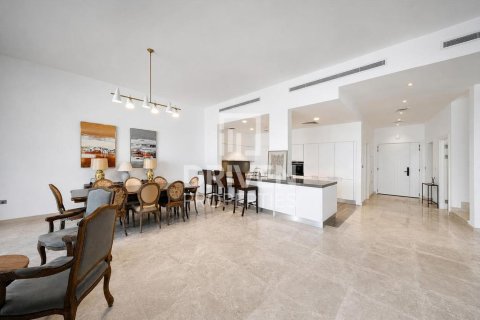 Villa en Palma Residences, Palm Jumeirah, Dubai, 5 dormitorios, 478.45 m², № 144448 - foto 8