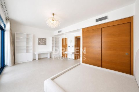 Villa en Palma Residences, Palm Jumeirah, Dubai, 5 dormitorios, 478.45 m², № 144448 - foto 20