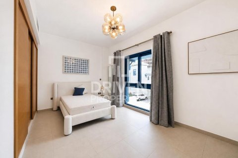 Villa en Palma Residences, Palm Jumeirah, Dubai, 5 dormitorios, 478.45 m², № 144448 - foto 13