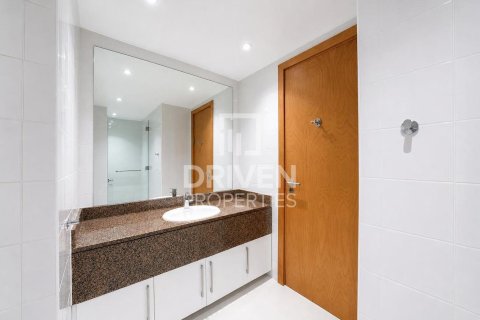Villa en Palma Residences, Palm Jumeirah, Dubai, 5 dormitorios, 478.45 m², № 144448 - foto 21