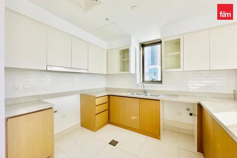 Apartment in Dubai 3 bedrooms, 149.8 sq.m. № 143682 - photo 15