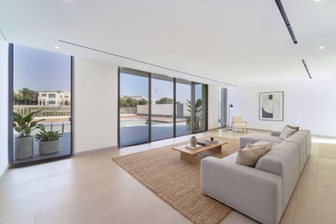 Villa en Jumeirah Islands, Dubai, 5 dormitorios, 548 m², № 143644 - foto 3