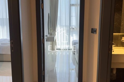 Снять в аренду квартиру в Дубай Студио-Сити, Дубай: 2 спальни, 111м², № 145915 - фото 15