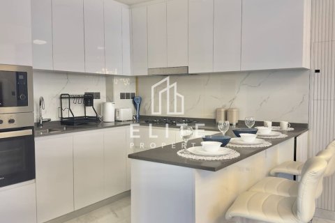 Снять в аренду квартиру в Дубай Студио-Сити, Дубай: 2 спальни, 111м², № 145915 - фото 18