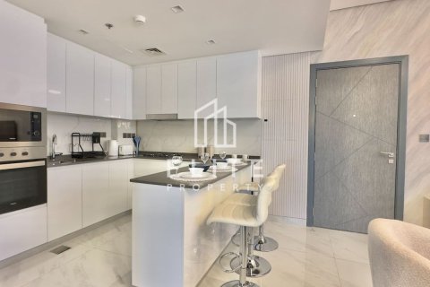 Снять в аренду квартиру в Дубай Студио-Сити, Дубай: 2 спальни, 111м², № 145915 - фото 17