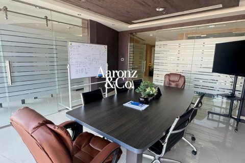 Office in Business Bay, Dubai 189 sq.m. № 143767 - photo 6