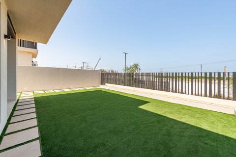 Townhouse in Jebel Ali, Dubai 4 bedrooms, 296.73 sq.m. № 145783 - photo 16