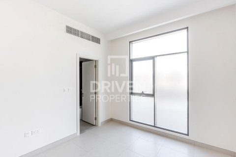 Villa in The Pulse, Dubai South (Dubai World Central), Dubai 5 bedrooms, 372.45 sq.m. № 145191 - photo 18