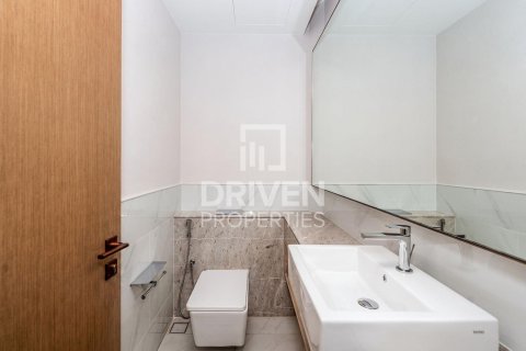 Снять в аренду квартиру в Address Harbour Point, Dubai Creek Harbour (The Lagoons), Дубай: 2 спальни, 104.33м², № 145288 - фото 12