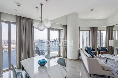 Снять в аренду квартиру в Address Harbour Point, Dubai Creek Harbour (The Lagoons), Дубай: 2 спальни, 104.33м², № 145288 - фото 3